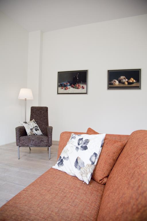 Gelkingehof Aparthotel Groningen Bagian luar foto