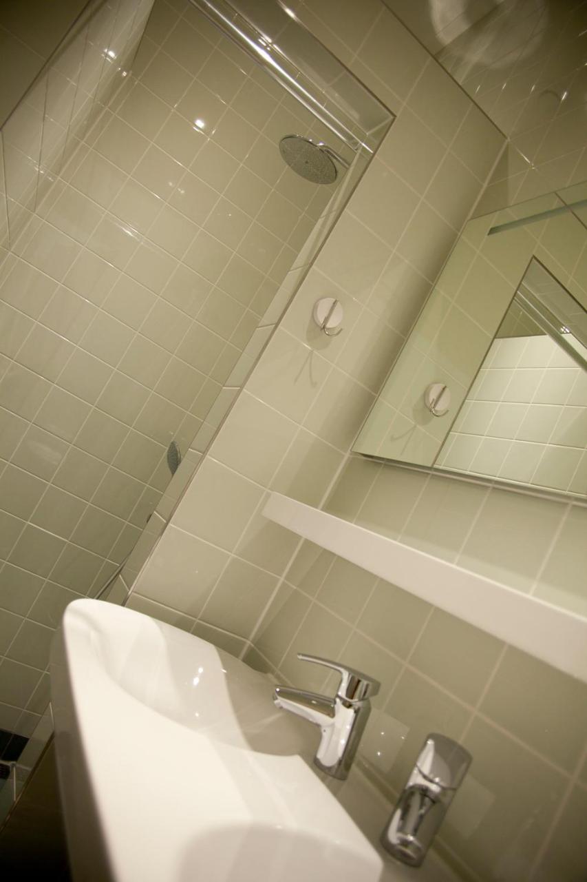 Gelkingehof Aparthotel Groningen Bagian luar foto